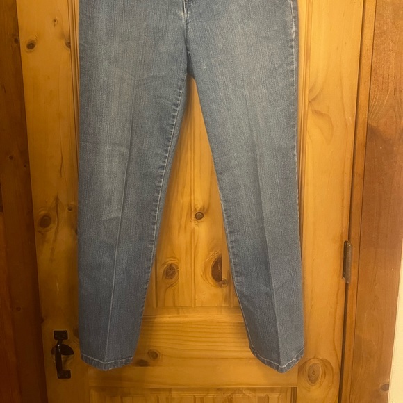 Gloria Vanderbilt jeans - Picture 5 of 5